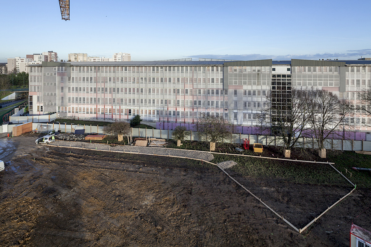 Lycée Robert Doisneau, CorbeilEssonnes (91) Terreneuve